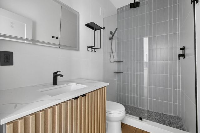 2032 N Dixie Highway 12, West Palm Beach, FL 33407