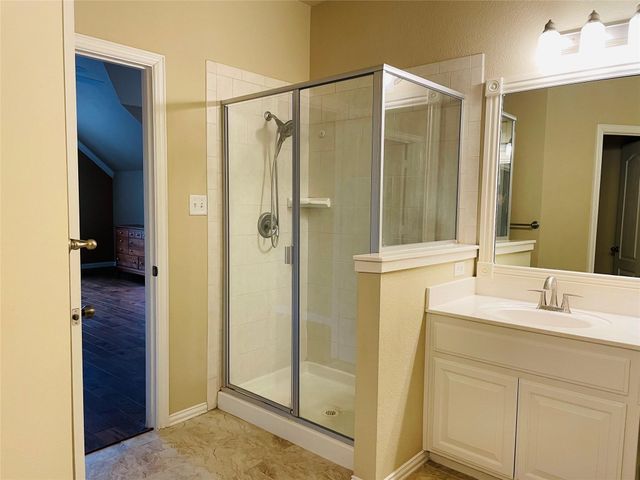 40 Emerald Pond Drive, Frisco, TX 75034