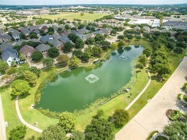 40 Emerald Pond Drive, Frisco, TX 75034
