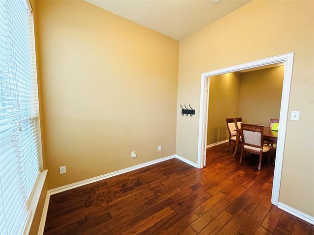 40 Emerald Pond Drive, Frisco, TX 75034