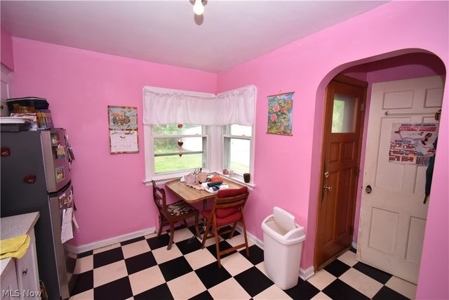 4137 W 157th Street, Cleveland, OH 44135