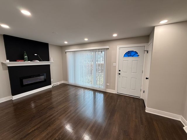 16024 Myrtle Avenue, Harvey, IL 60426