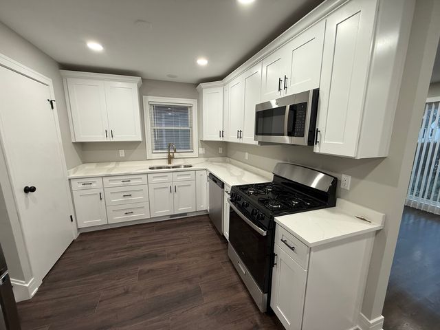 16024 Myrtle Avenue, Harvey, IL 60426