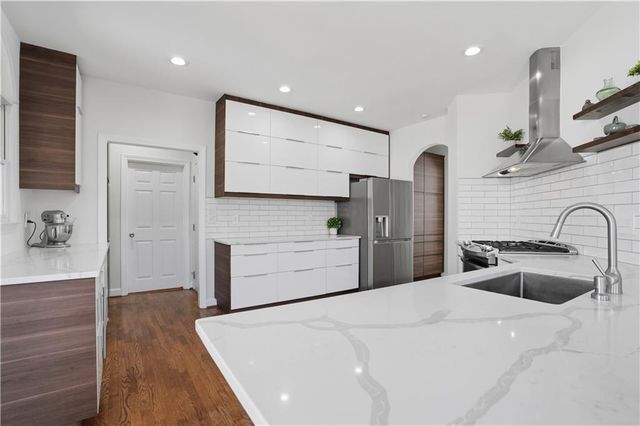 12350 Broadleaf Lane, Alpharetta, GA 30005