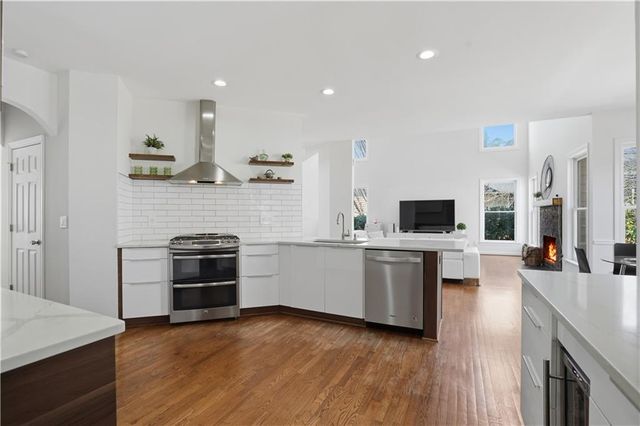 12350 Broadleaf Lane, Alpharetta, GA 30005