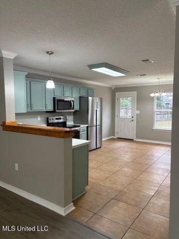 8721 Martin Bluff Road, Gautier, MS 39553