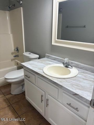 8721 Martin Bluff Road, Gautier, MS 39553