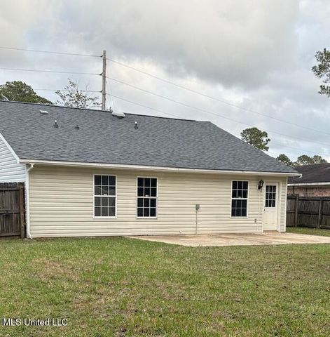 8721 Martin Bluff Road, Gautier, MS 39553