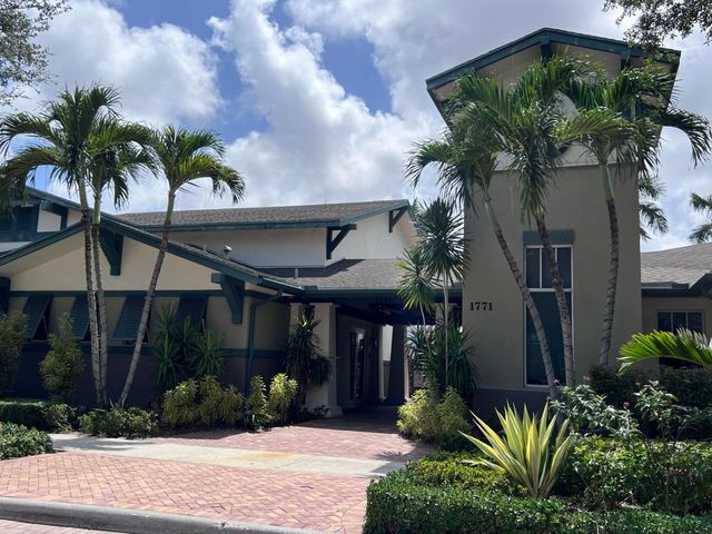 1727 San Benito Way 5, West Palm Beach, FL 33401