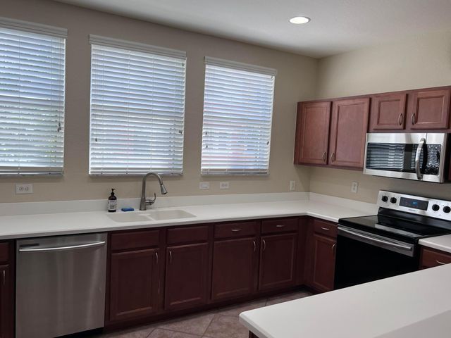 1727 San Benito Way 5, West Palm Beach, FL 33401