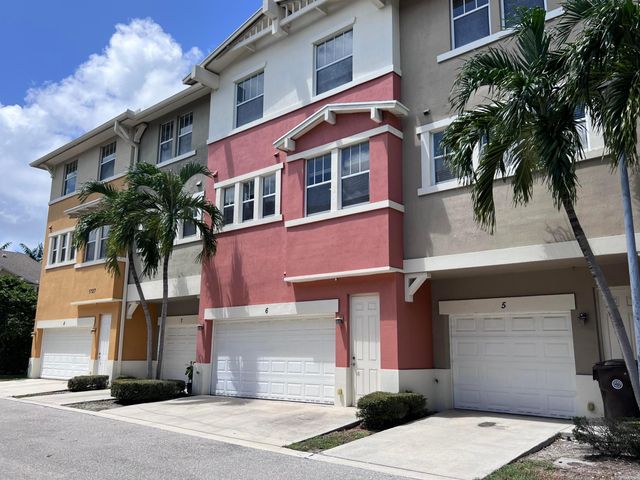 1727 San Benito Way 5, West Palm Beach, FL 33401