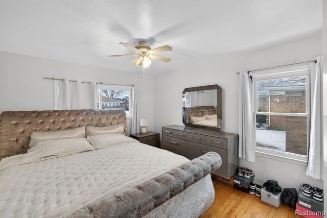 20924 Bon Brae Street, Saint Clair Shores, MI 48081