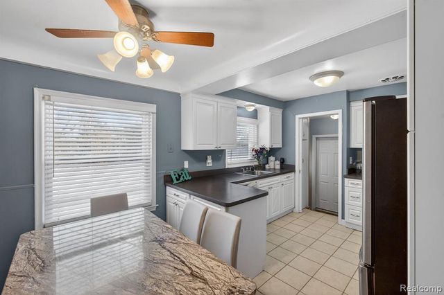 20924 Bon Brae Street, Saint Clair Shores, MI 48081