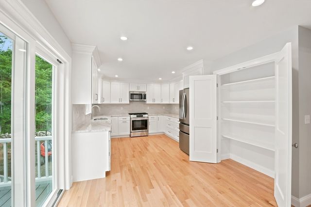 61 Grove, Millville, MA 01529