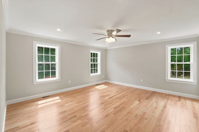 61 Grove, Millville, MA 01529