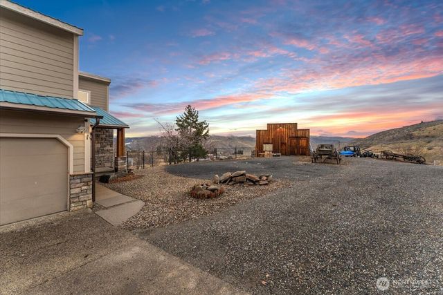 54 Moonlit Lane, Wenatchee, WA 98801