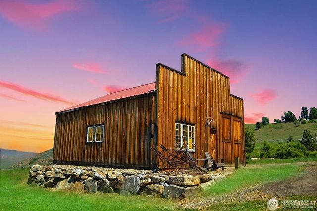 54 Moonlit Lane, Wenatchee, WA 98801