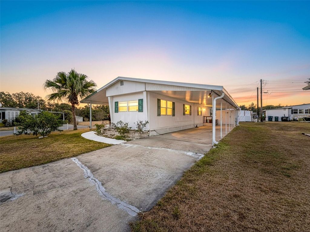 1823 BLUE LAKE DRIVE, Lakeland, FL 33801