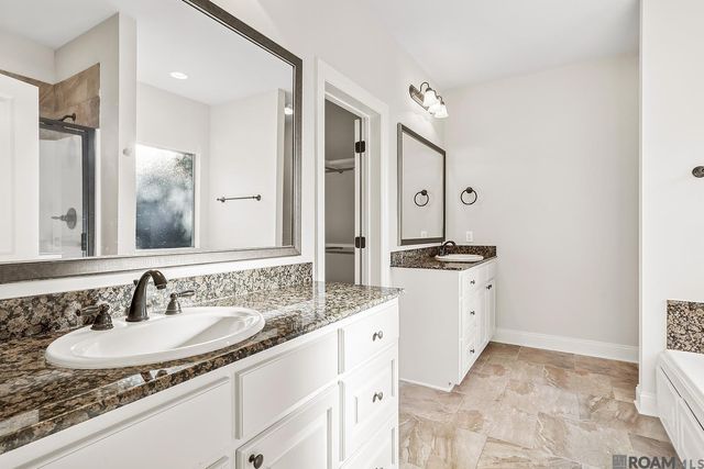 8127 Valencia Ct, Baton Rouge, LA 70820