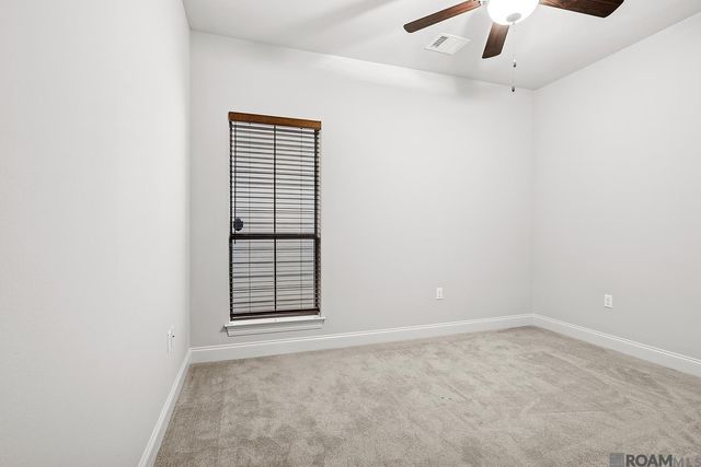 8127 Valencia Ct, Baton Rouge, LA 70820