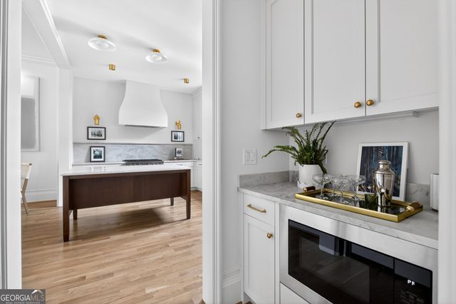 100 Sheridan Drive, Atlanta, GA 30305