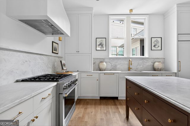 100 Sheridan Drive, Atlanta, GA 30305