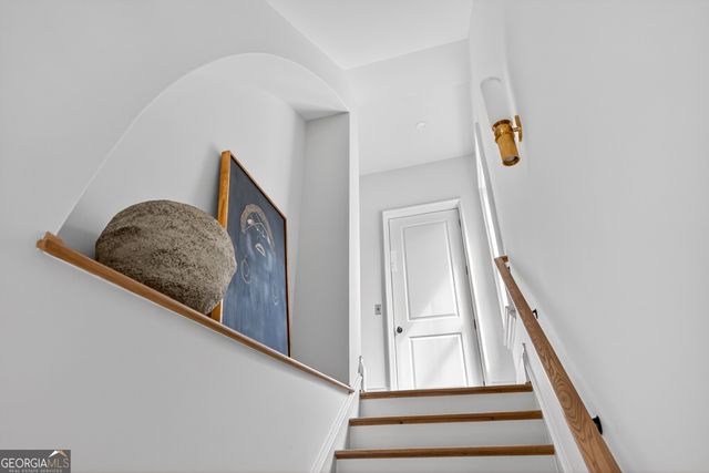 100 Sheridan Drive, Atlanta, GA 30305