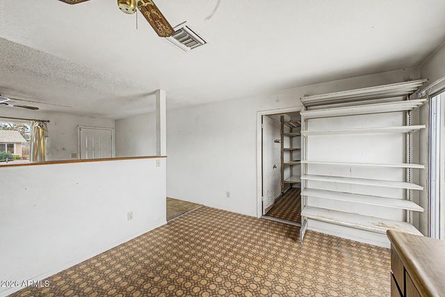 6740 W Vogel Avenue, Peoria, AZ 85345