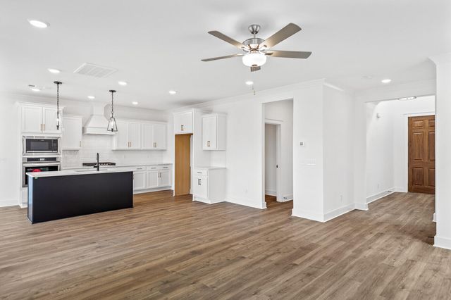 2 Wappoo Trace Lane, Summerville, SC 29486