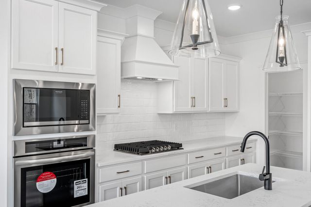 2 Wappoo Trace Lane, Summerville, SC 29486