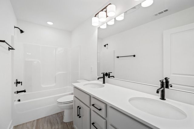 2 Wappoo Trace Lane, Summerville, SC 29486