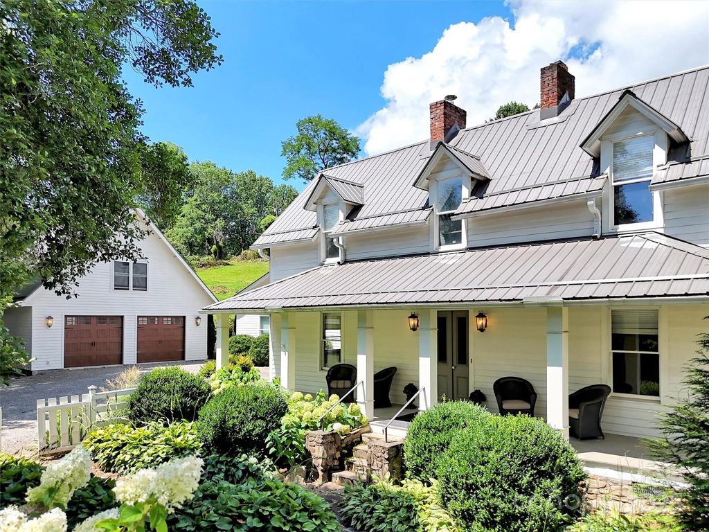88 Plott Valley Road, Waynesville, NC 28786