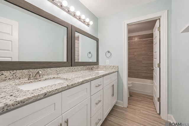 8232 Hermitage Dr, Denham Springs, LA 70726