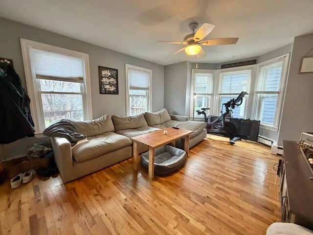 42 Court St 1, Newton, MA 02458