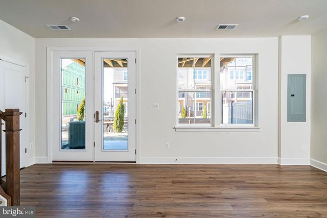 23590 RAYTOWN TER, Ashburn, VA 20148