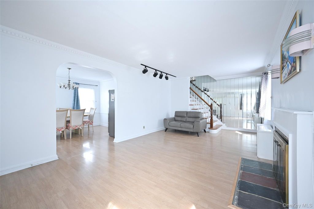 82-17 166th Street, Jamaica, NY 11432 — photo 5