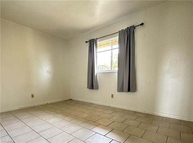 4613 SW 8th PL # 4, Cape Coral, FL 33914