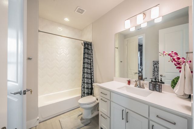 1127 Lavender Ridge, Dallas, TX 75204