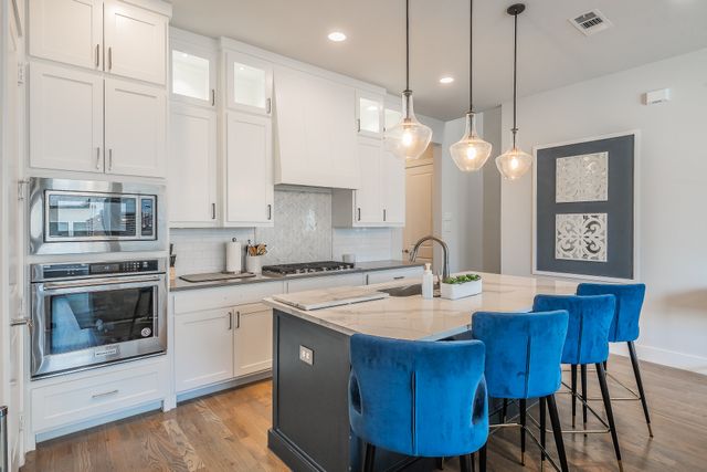 1127 Lavender Ridge, Dallas, TX 75204