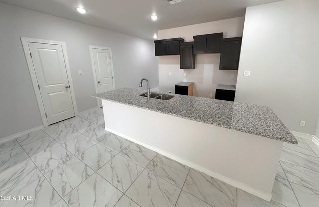 909 LARKHALL Place, El Paso, TX 79928