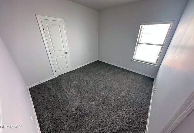 909 LARKHALL Place, El Paso, TX 79928