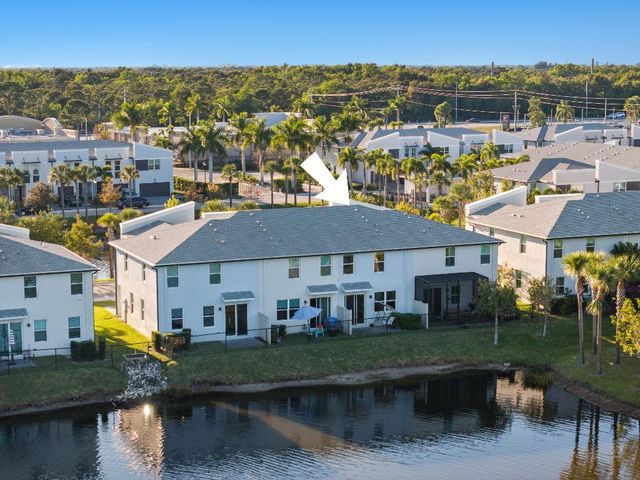 3931 SE Mentmore Lane, Stuart, FL 34997