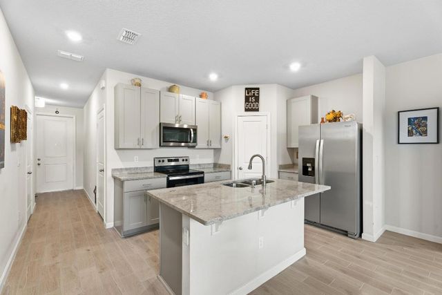 3931 SE Mentmore Lane, Stuart, FL 34997