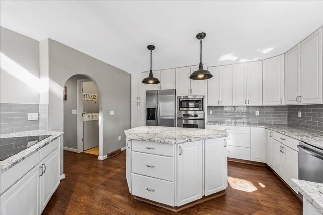 2051 Marsh Flower Lane, Charleston, SC 29414