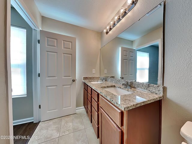 7033 CAMFIELD LANDING Drive, Jacksonville, FL 32222