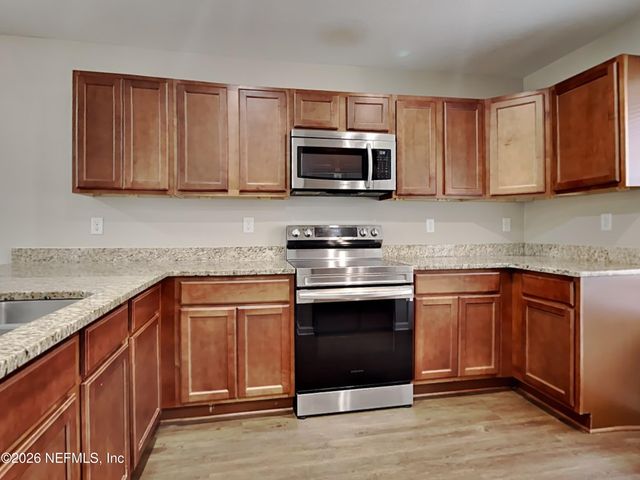 7033 CAMFIELD LANDING Drive, Jacksonville, FL 32222