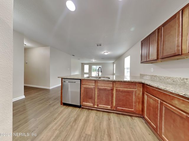 7033 CAMFIELD LANDING Drive, Jacksonville, FL 32222