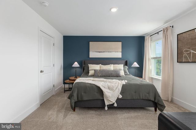 450 SOPHIE ST, Strasburg, VA 22657