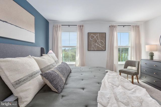 450 SOPHIE ST, Strasburg, VA 22657