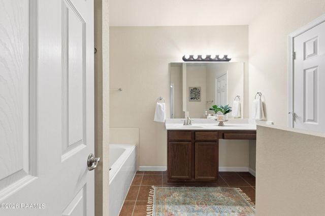 119 Windy Field Drive, Rayne, LA 70578